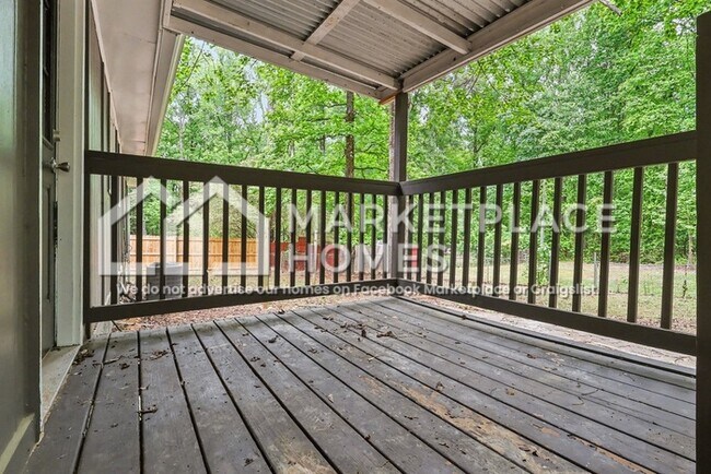 Building Photo - 3834 Maggie Dr SE