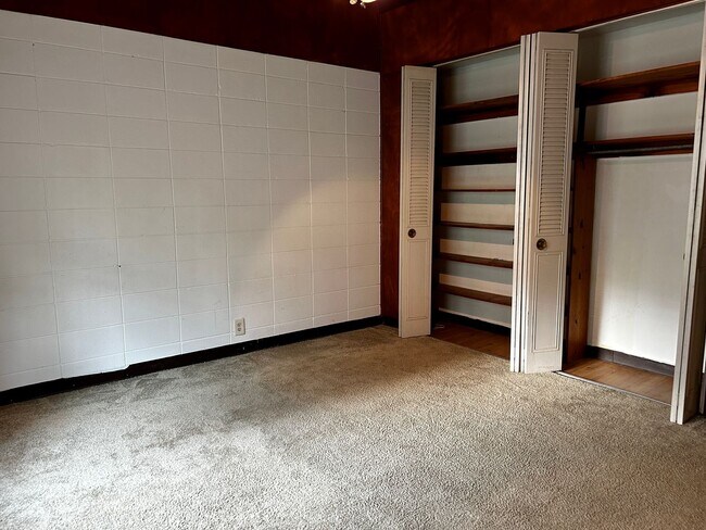 Building Photo - 208 Westminster Dr