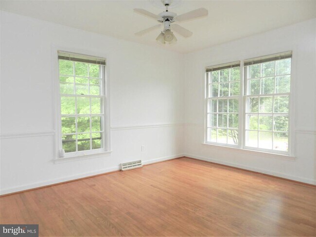Building Photo - 108 Wilderness Ln