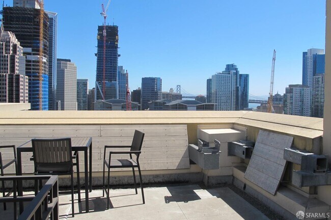 Building Photo - 199 New Montgomery St