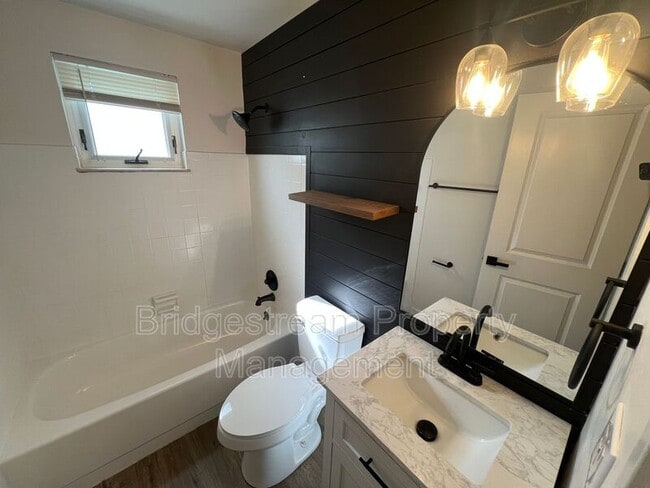 Building Photo - 7716 Timbercrest Dr