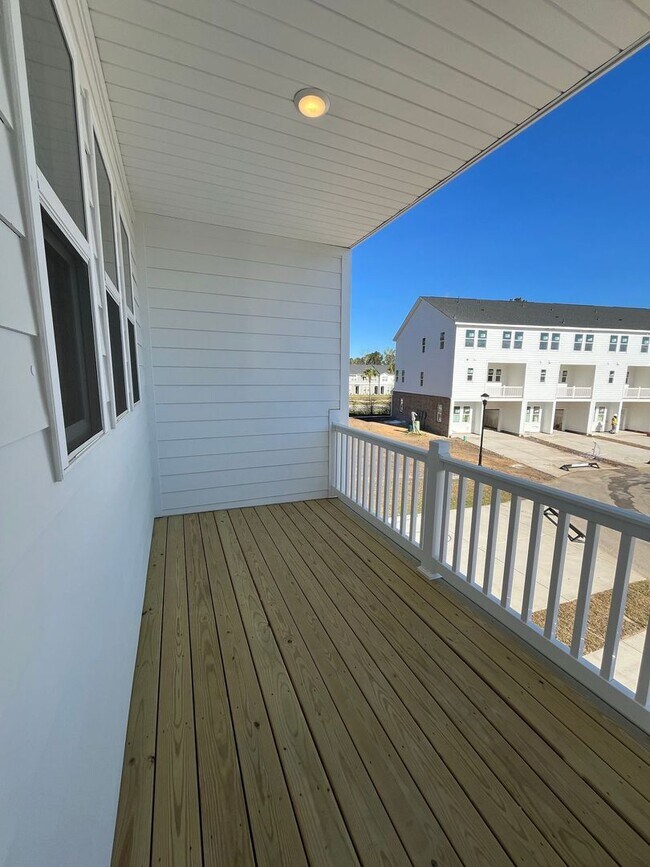 Building Photo - Beautiful Brand-New Home Wescott Plantation~
