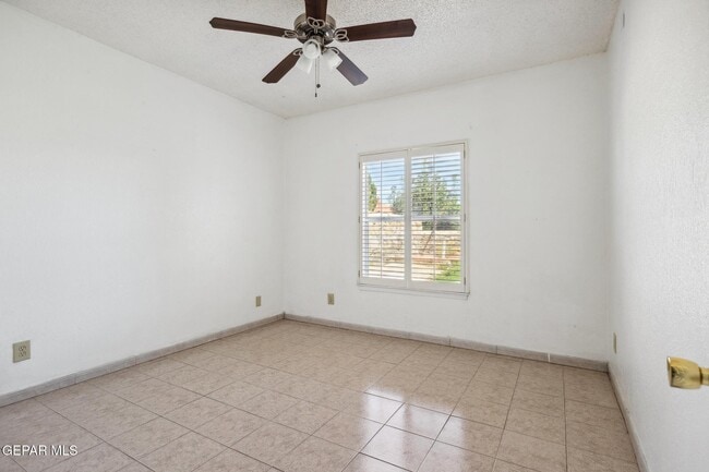 Building Photo - 11648 Lake Erie Dr