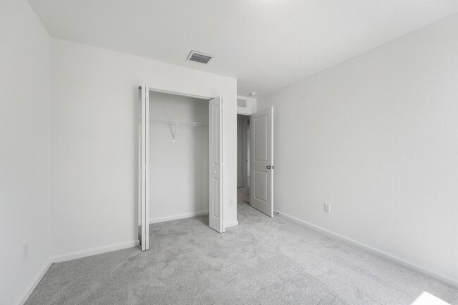 Building Photo - 10835 NW Moon Rise Ln