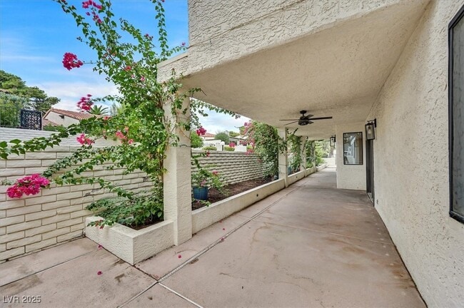 Building Photo - 3328 Plaza Del Paz