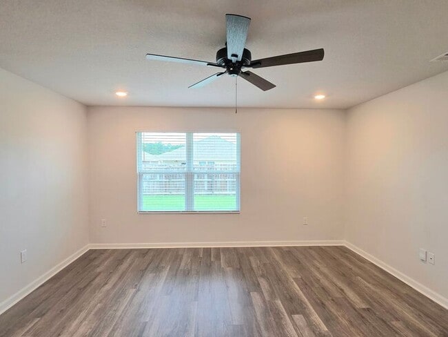 Building Photo - 4389 Tiger Oak Ct
