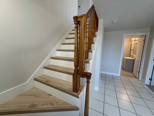 Building Photo - 1833 S Jeri Dr