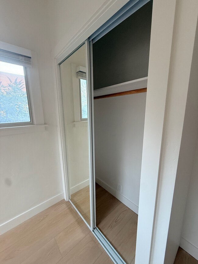 Building Photo - 509 Coronel Pl