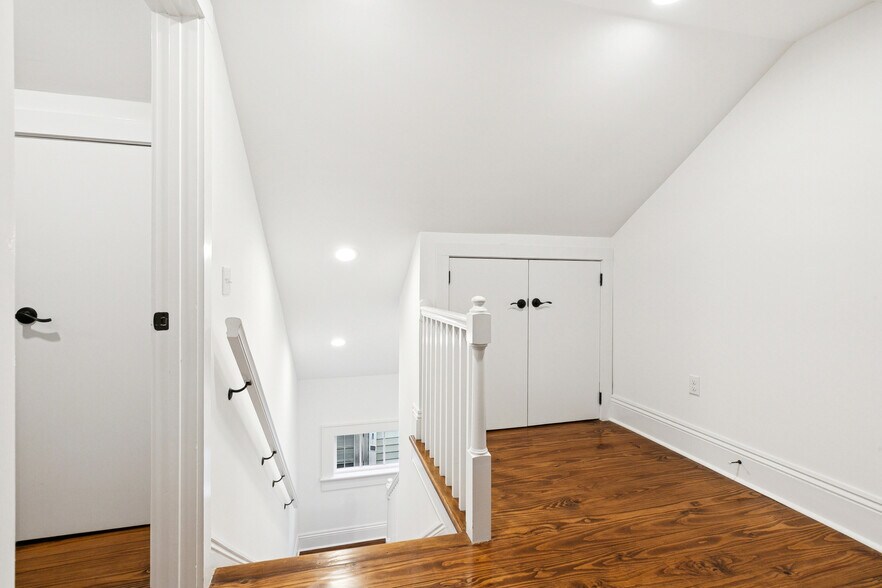 Building Photo - 2337 N Rampart St