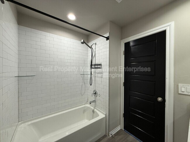 Building Photo - 4301 Montage Blvd