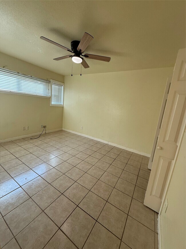 Building Photo - 3502 Campbell St