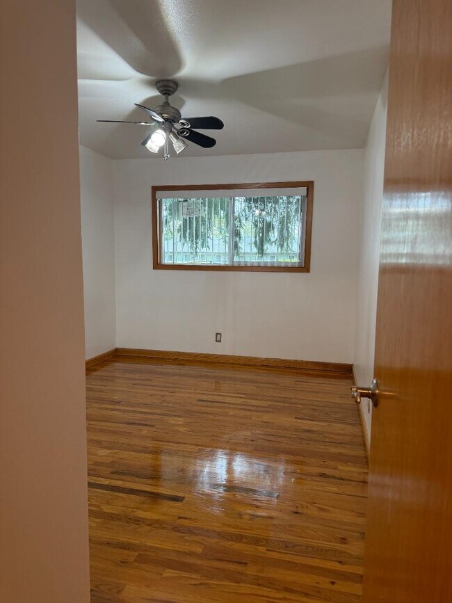 Building Photo - 1702 Winchell Ave