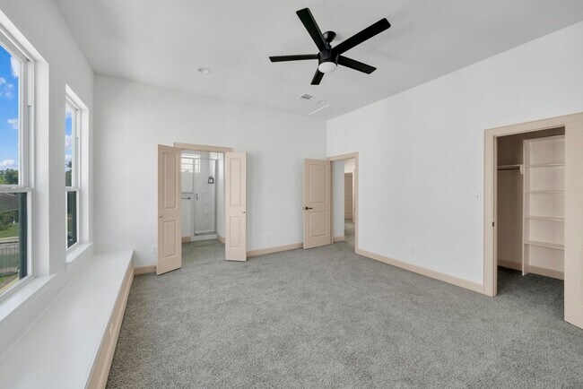Building Photo - 9551 Neuens Rd