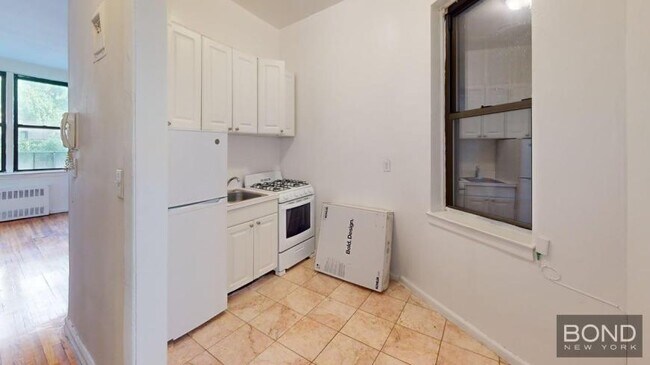 Building Photo - 0 bedroom in Manhattan NY 10128