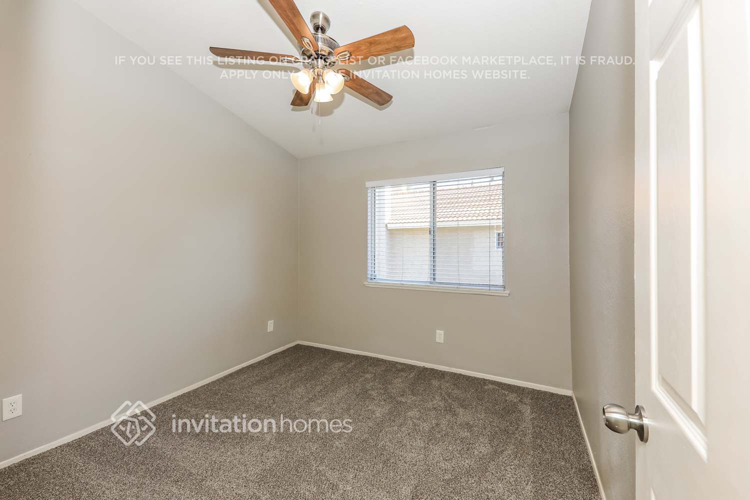 Building Photo - 545 Athens St