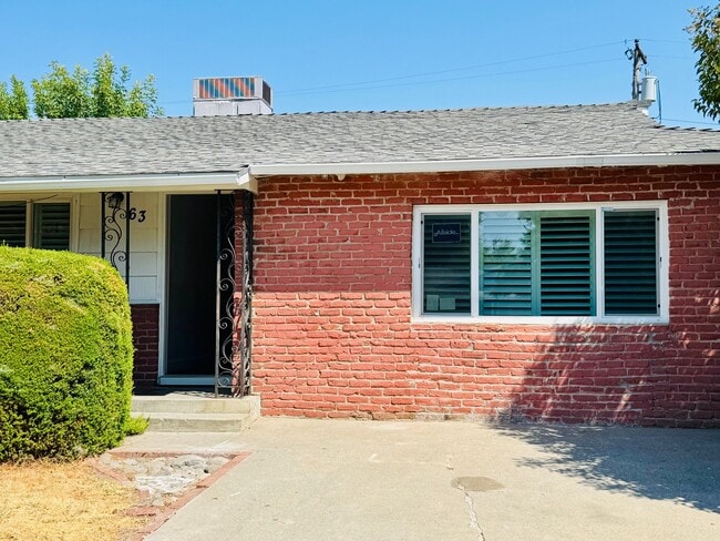 Building Photo - 63 Cathcart Ave