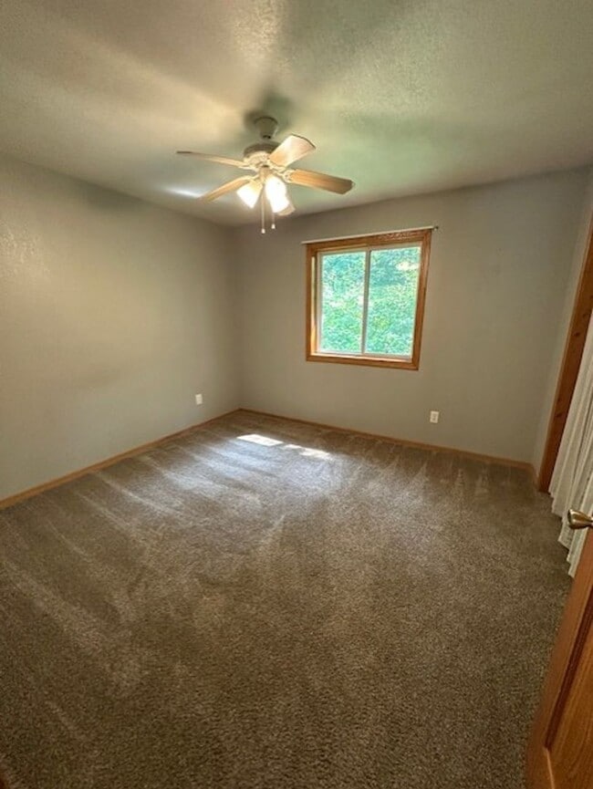 Building Photo - 4 Bedroom Single Family Home - Pequot Lakes
