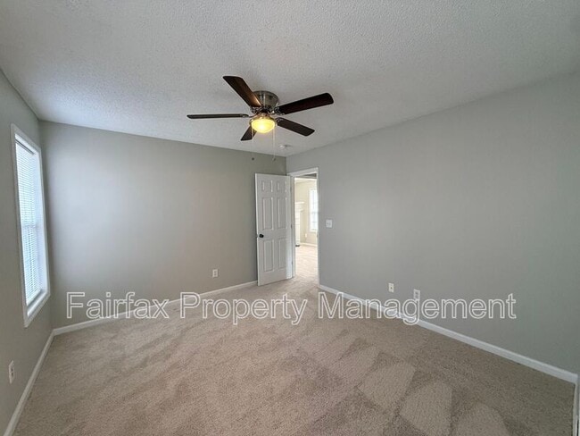 Building Photo - 2508 Lilymount Dr