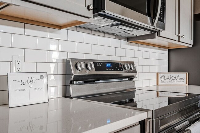 Building Photo - 3366 Firethorn Drive