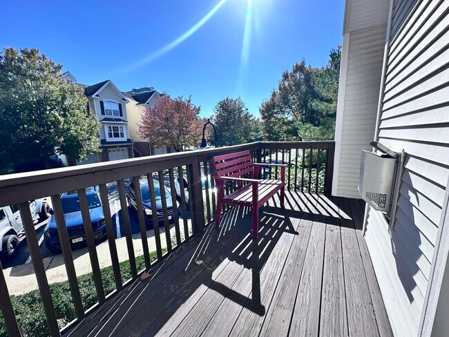 Building Photo - 2 ELCO Ct