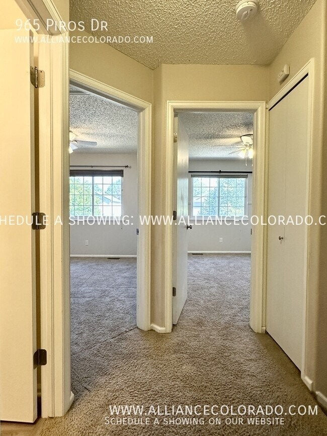 Building Photo - 965 Piros Dr