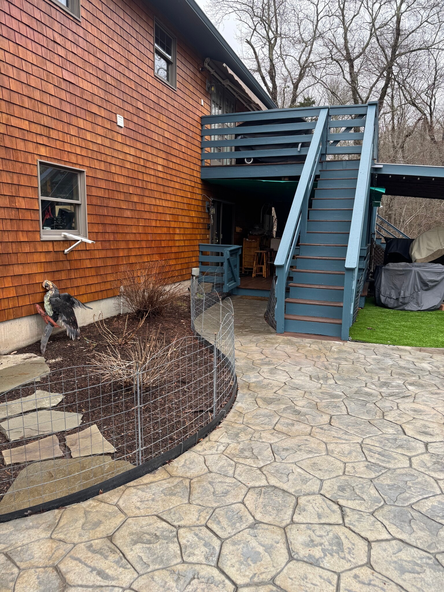 Entrance to apartment from driveway - 421 Oakhill Ave