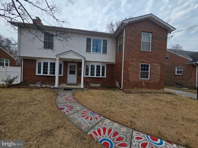 Building Photo - 7213 Adelphi Rd