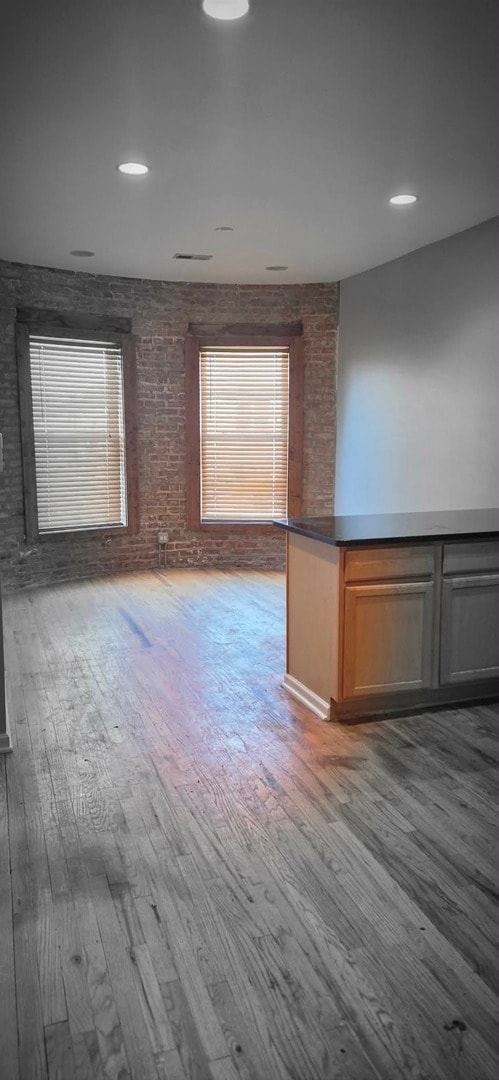 Building Photo - 225 E 59th St