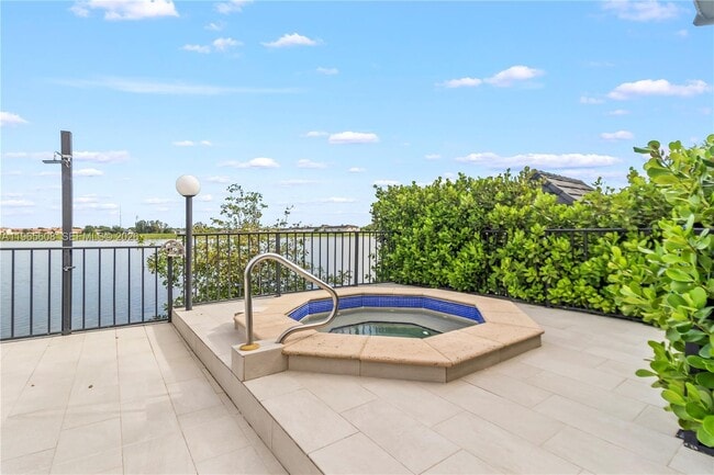 Building Photo - 481 Ives Dairy Rd