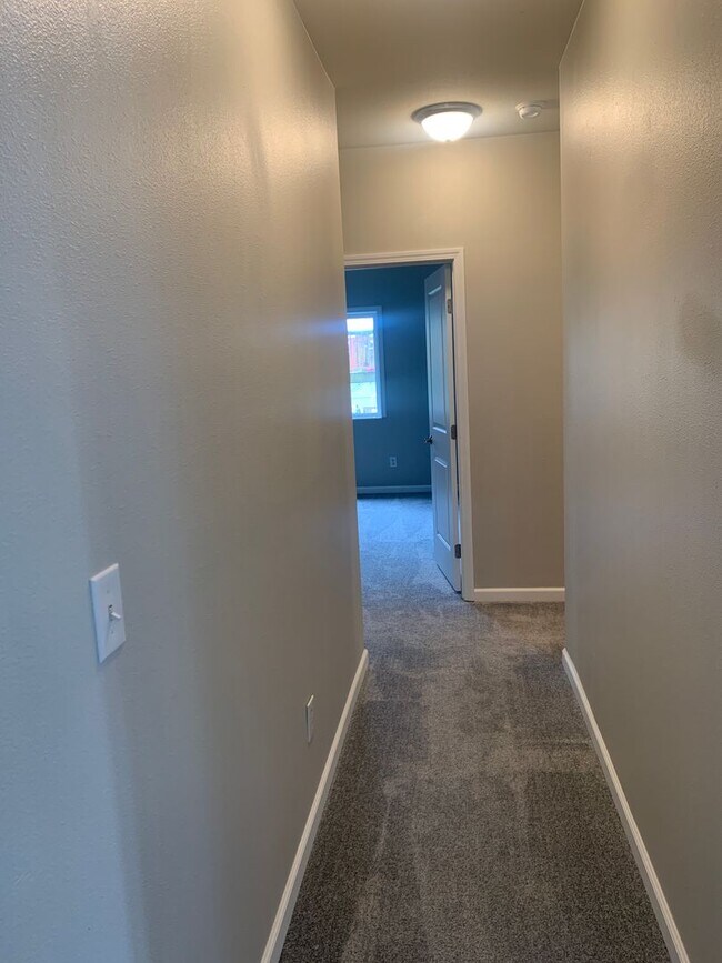 Building Photo - 2207 S 252nd Pl