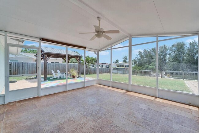 Building Photo - 8702 Driftwood Dr