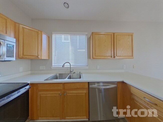 Building Photo - 10893 Bullock Ct