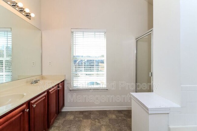 Building Photo - 4412 Sublime Trail