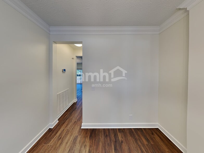 Building Photo - 2992 Brisbane Dr