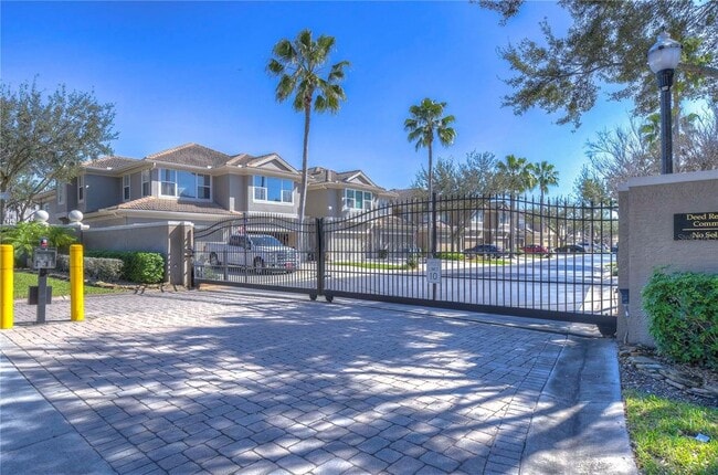 Building Photo - 3292 Covered Bridge Dr E