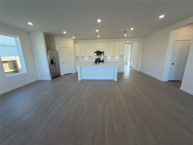 Building Photo - 7919 Evening Emerald Dr