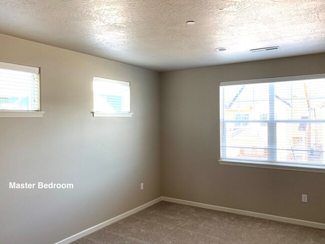 Building Photo - 3/2.5 Townhome for rent