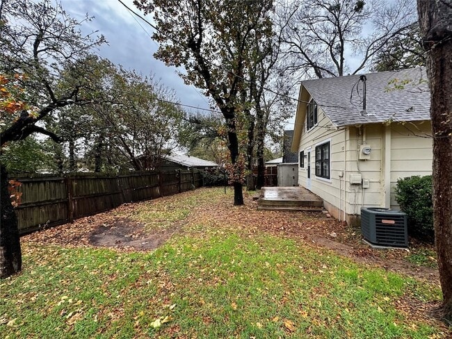 Building Photo - 1706 Saddle Rd