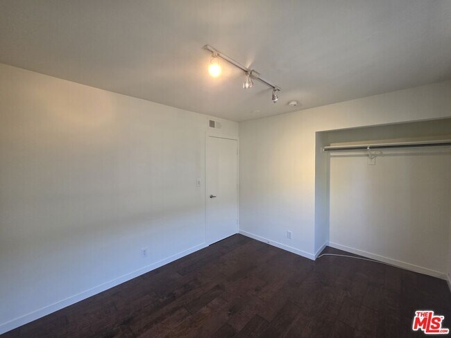 Building Photo - 2241 Branden St