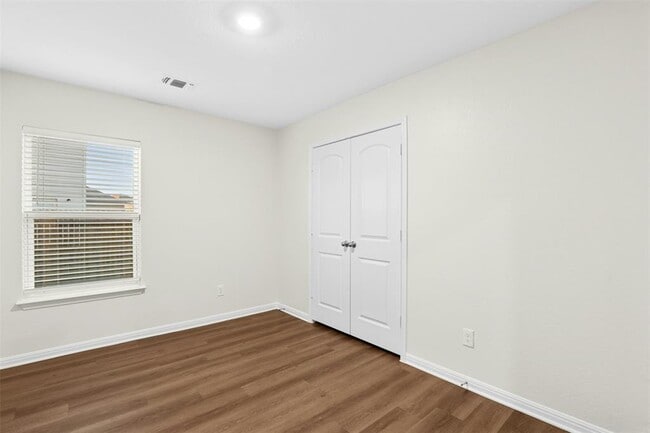 Building Photo - 16416 Farmhouse Ln