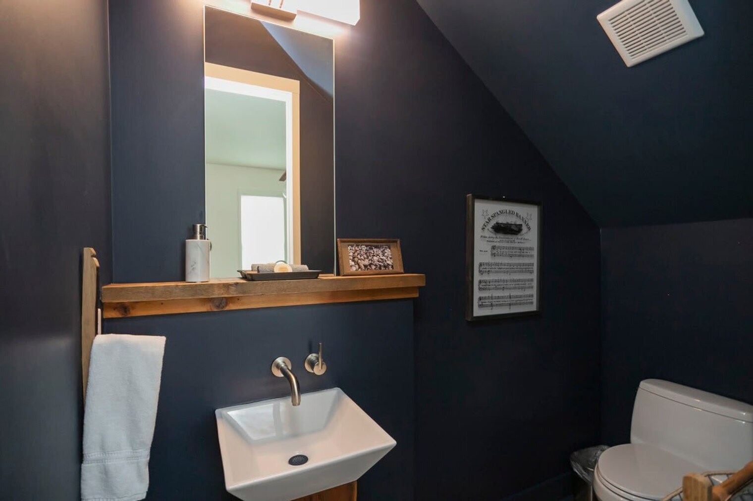 Building Photo - 119 E Fowlkes St