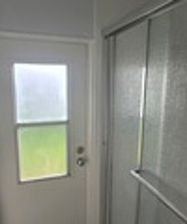 Building Photo - 612 Pine Grove Ct