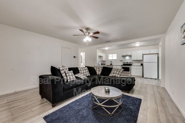 Building Photo - 1402 Randolph St