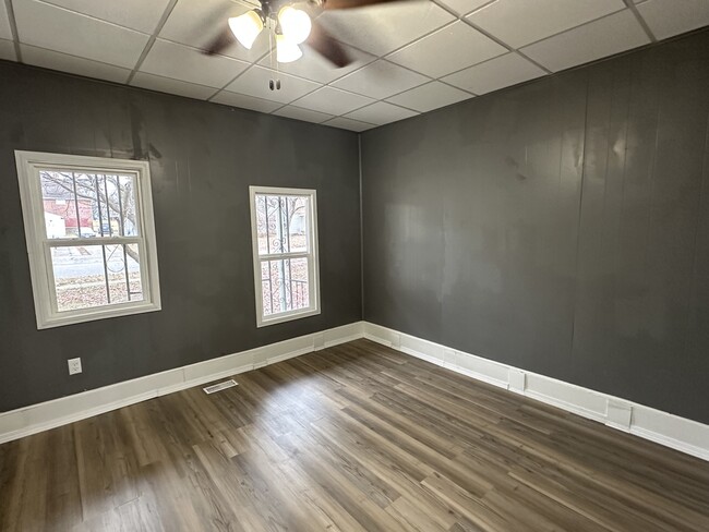 Bedroom 1 - 804 W Walnut St