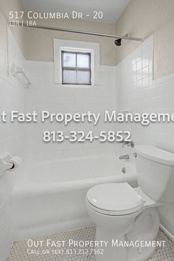 Building Photo - 517 Columbia Dr