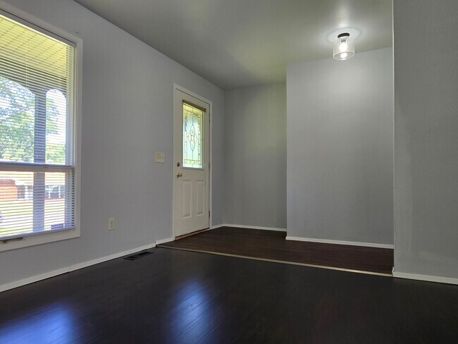 Building Photo - 1532 Surf Side Dr