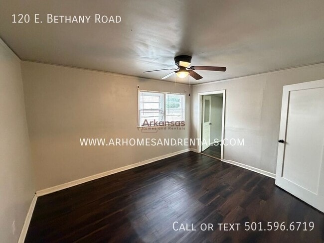 Building Photo - 120 E Bethany Rd
