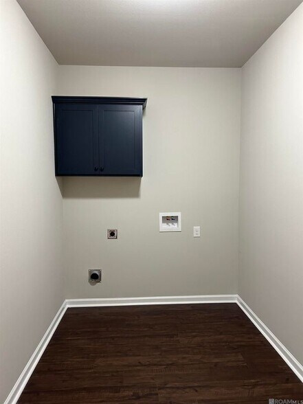 Building Photo - 24280 Cliftmere Ave