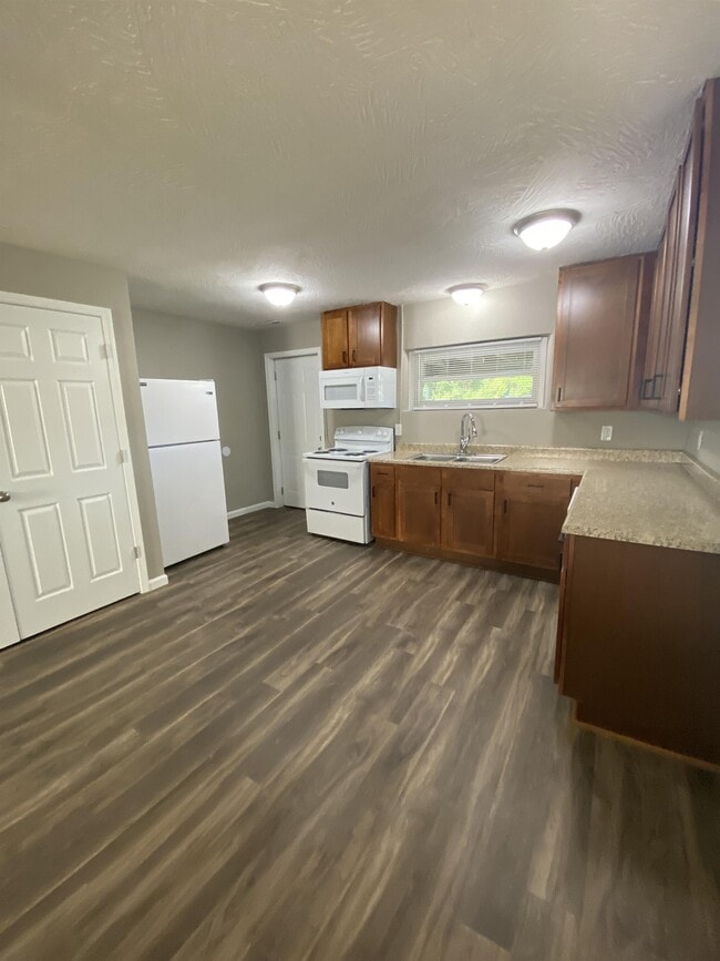 Building Photo - 1628 W Scott St