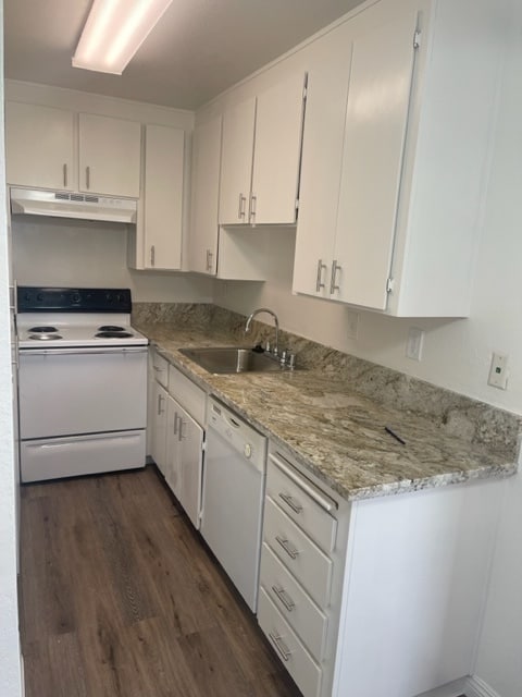 Interior Photo - Bayshore Estates